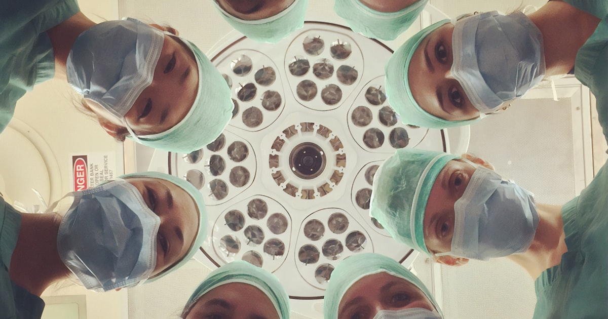 Alimentação Após Implante Dentário: O Que Pode e Não Pode Comer